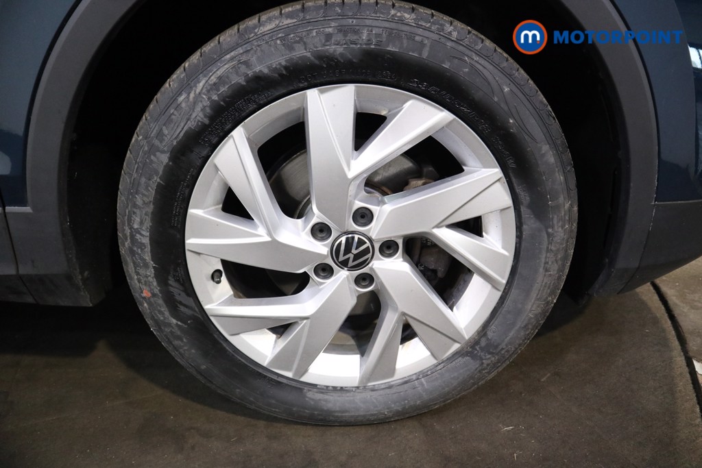 Volkswagen Tiguan Life Manual Petrol SUV - Stock Number (1530392) - 16th supplementary image