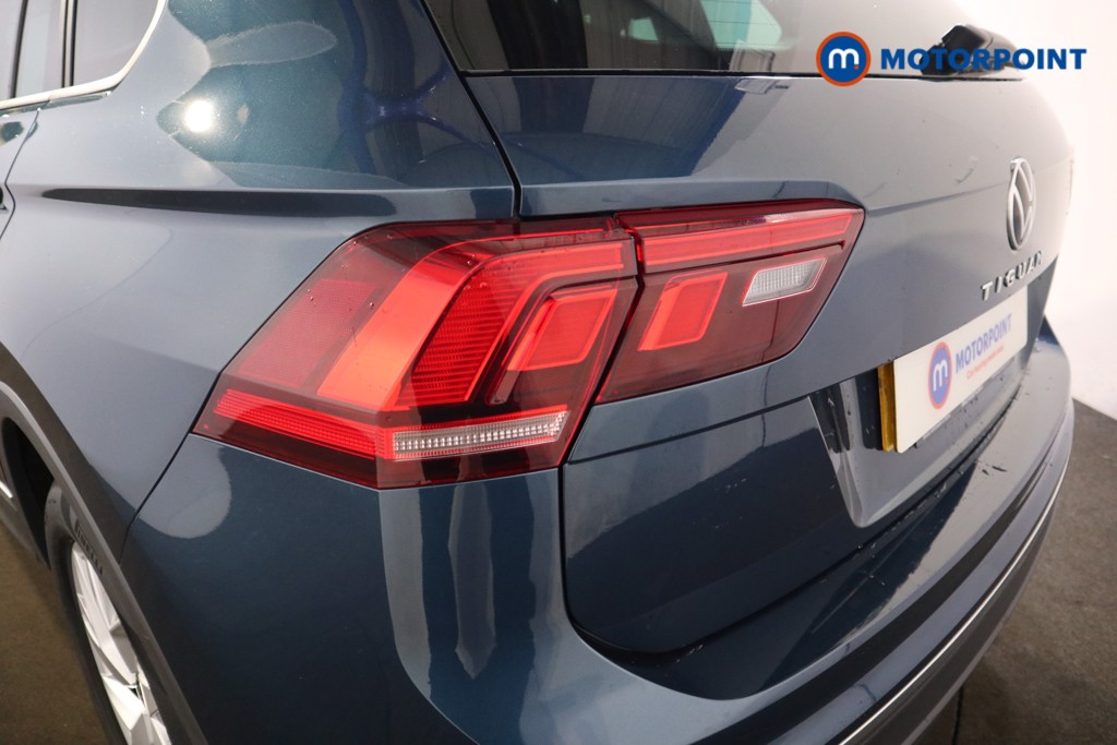 Volkswagen Tiguan Life Manual Petrol SUV - Stock Number (1530392) - 20th supplementary image