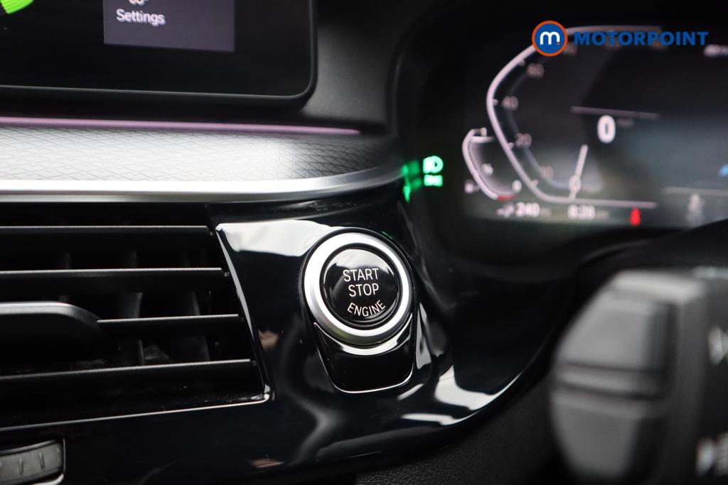 BMW 5 Series M Sport Automatic Petrol Plug-In Hybrid Saloon - Stock Number (1533825) - 14th supplementary image