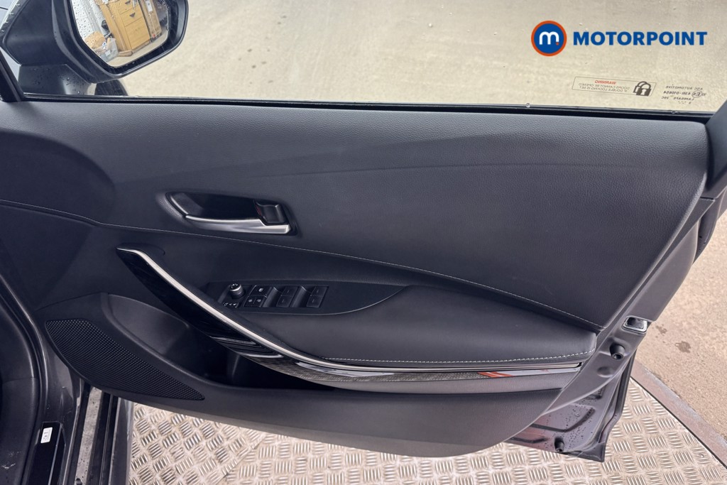 Toyota Corolla Excel Automatic Petrol-Electric Hybrid Estate - Stock Number (1534655) - 14th supplementary image