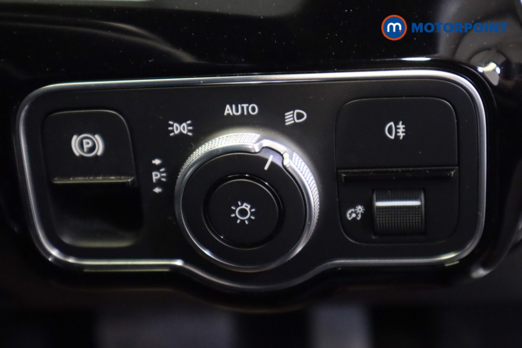 Mercedes-Benz A Class Sport Automatic Petrol Hatchback - Stock Number (1536286) - 8th supplementary image
