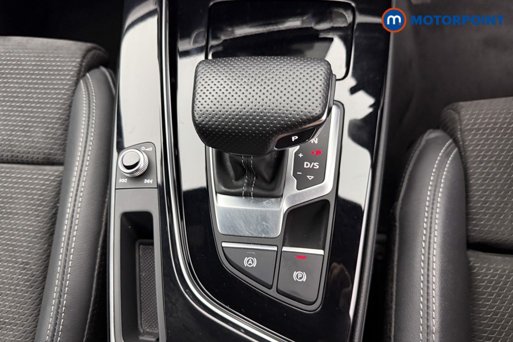 Audi A4 Black Edition Automatic Petrol Saloon - Stock Number (1536422) - 12th supplementary image