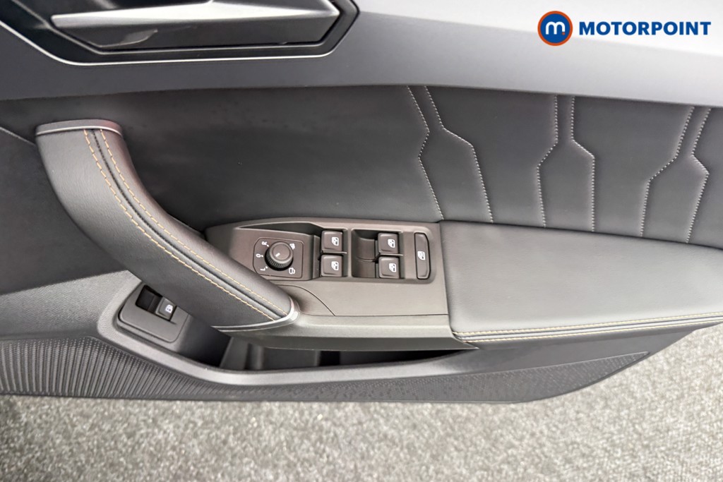 Cupra Formentor V2 Automatic Petrol Plug-In Hybrid SUV - Stock Number (1538001) - 16th supplementary image