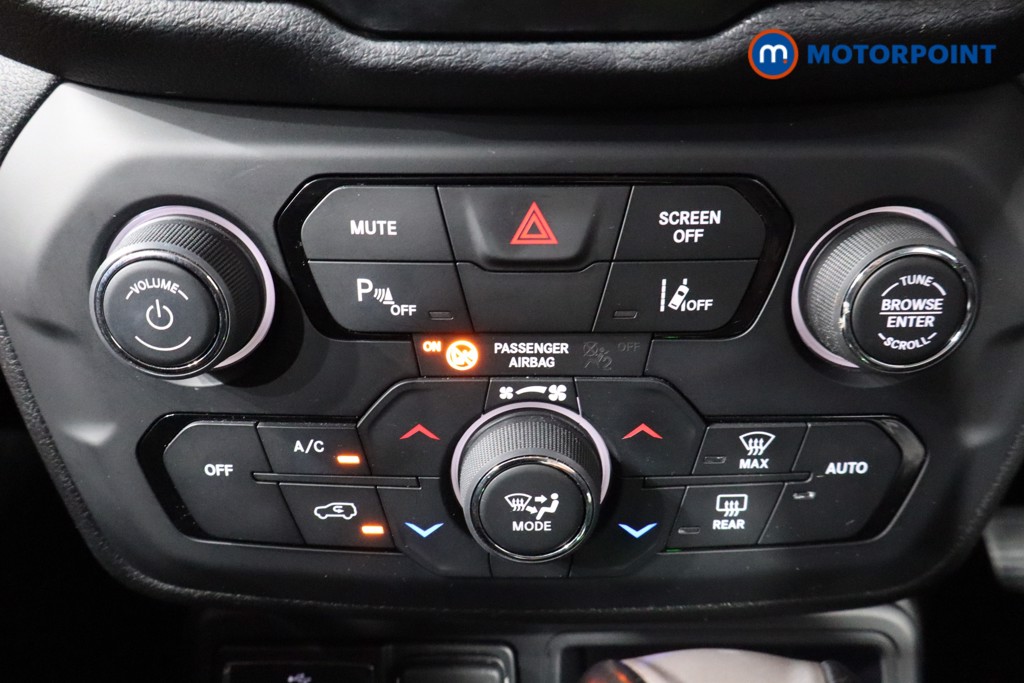 Jeep Renegade Limited Automatic Petrol SUV - Stock Number (1538987) - 14th supplementary image