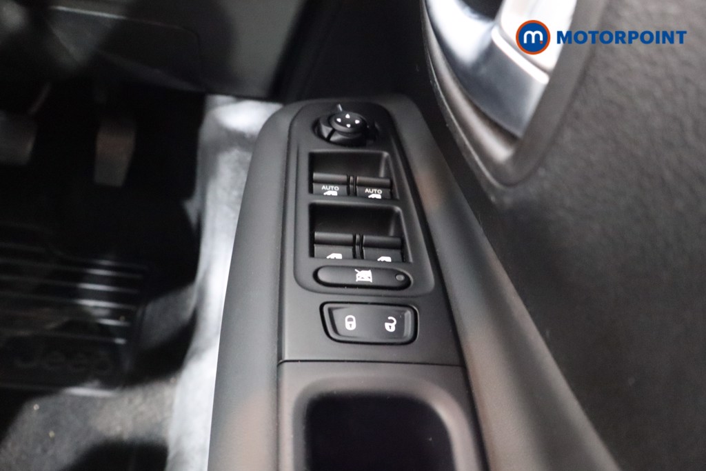 Jeep Renegade Limited Automatic Petrol SUV - Stock Number (1538987) - 17th supplementary image
