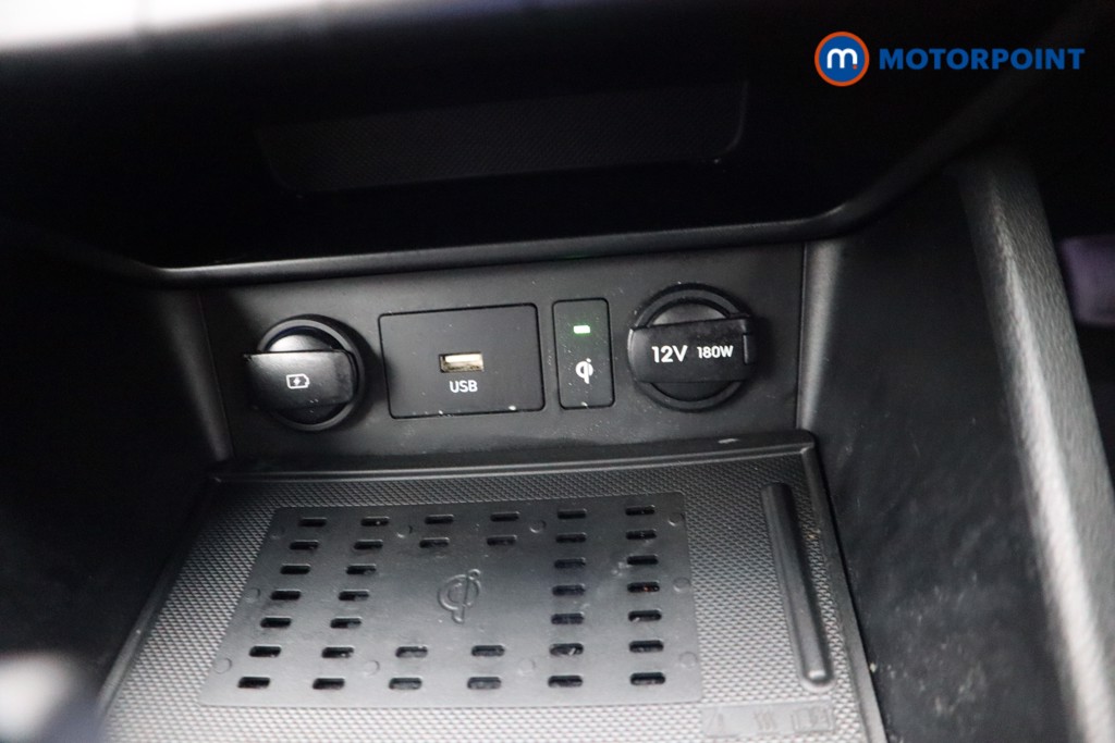 Hyundai Kona Ultimate Automatic Petrol-Electric Hybrid SUV - Stock Number (1540019) - 9th supplementary image