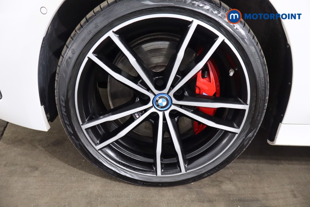 BMW 3 Series M Sport Automatic Petrol Plug-In Hybrid Estate - Stock Number (1540130) - 11th supplementary image
