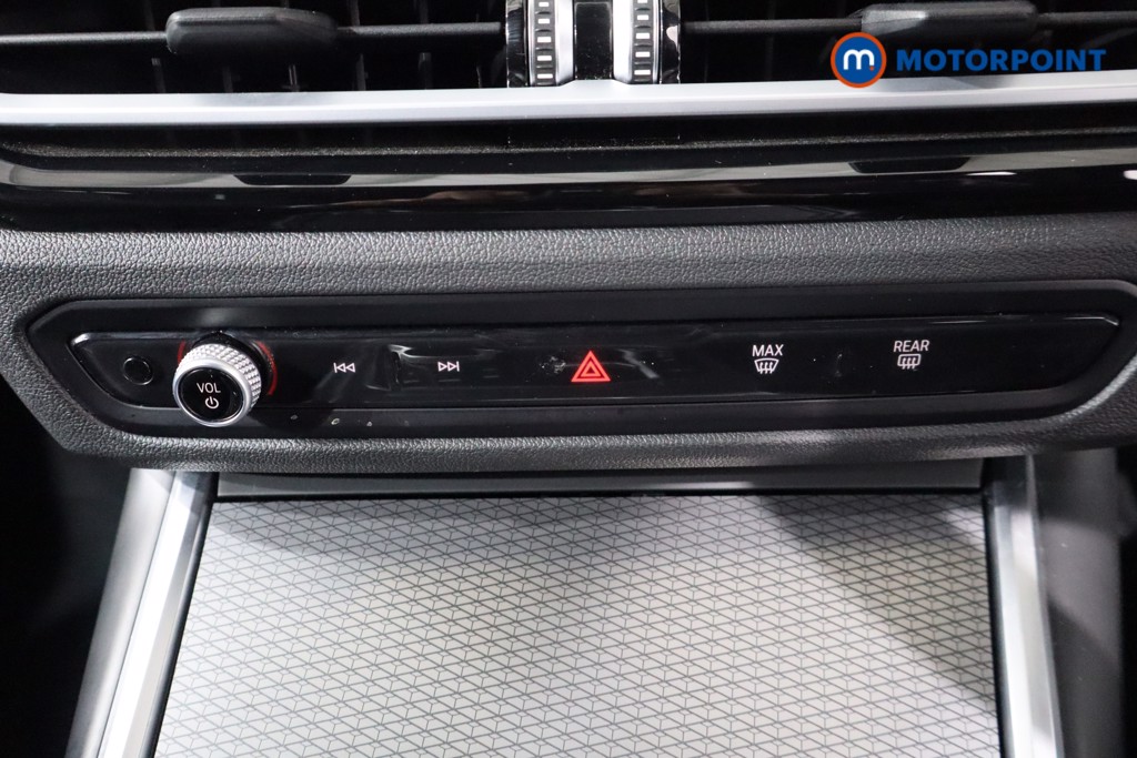 BMW 3 Series M Sport Automatic Petrol Plug-In Hybrid Estate - Stock Number (1540130) - 17th supplementary image