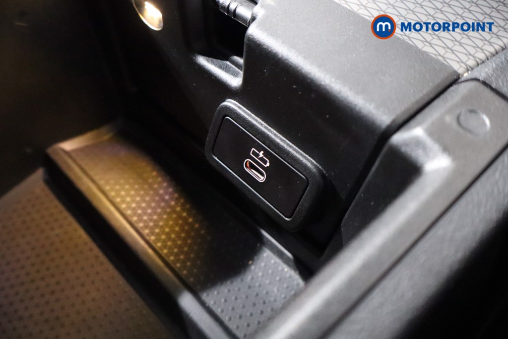 BMW 3 Series M Sport Automatic Petrol Plug-In Hybrid Estate - Stock Number (1540130) - 20th supplementary image