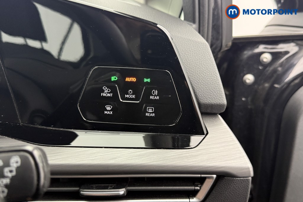 Volkswagen Golf Style Manual Petrol Hatchback - Stock Number (1542318) - 16th supplementary image
