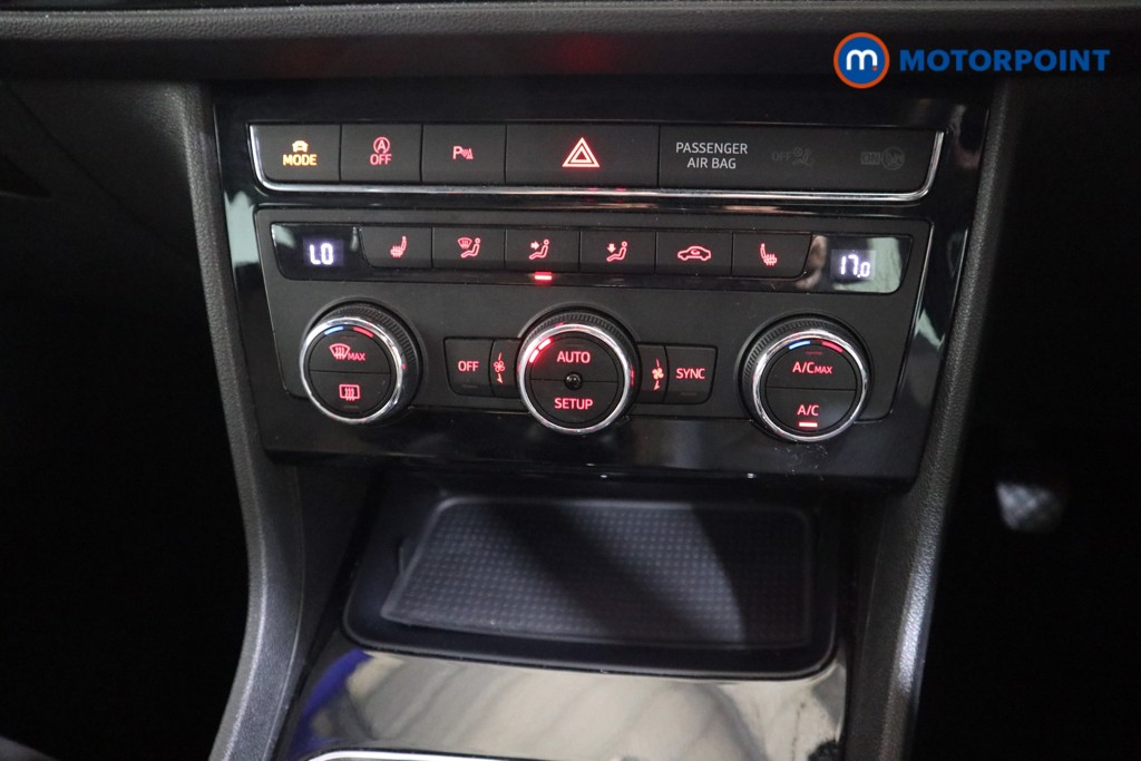 Seat Leon Fr Black Edition Manual Petrol Hatchback - Stock Number (1542382) - 8th supplementary image