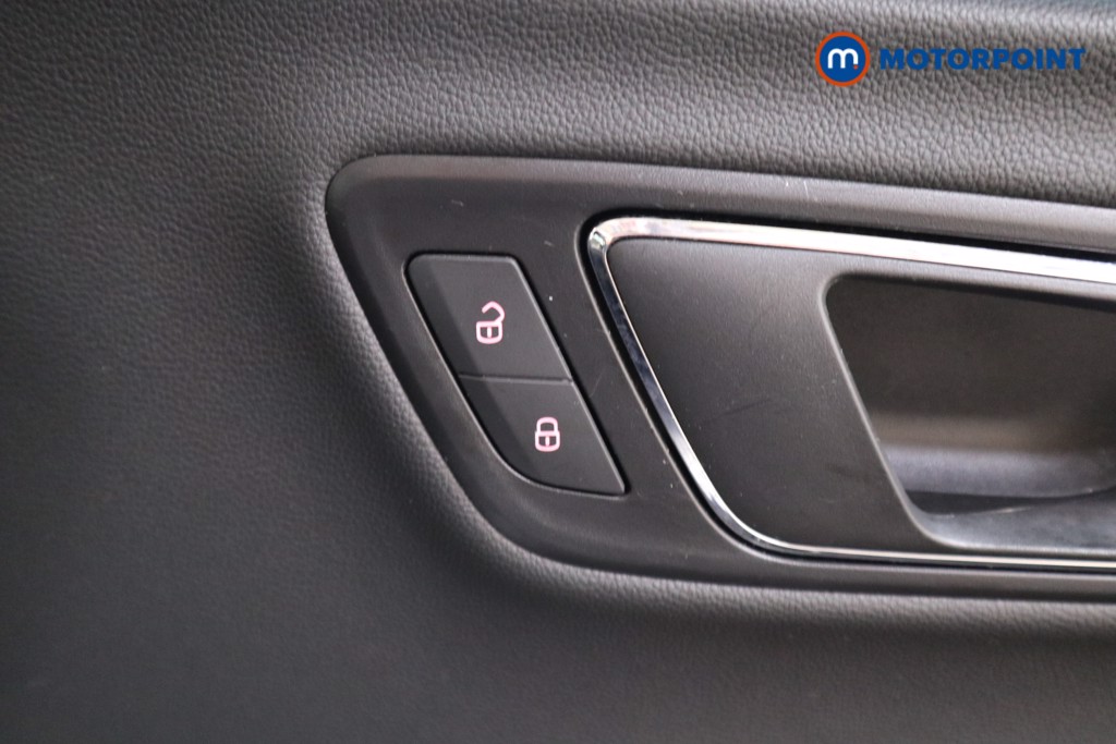 Seat Leon Fr Black Edition Manual Petrol Hatchback - Stock Number (1542382) - 11th supplementary image