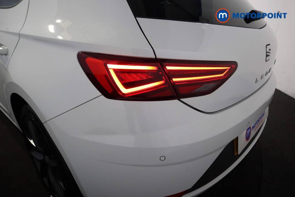 Seat Leon Fr Black Edition Manual Petrol Hatchback - Stock Number (1542382) - 21st supplementary image