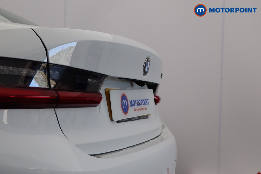 BMW 3 Series Sport Automatic Petrol Saloon - Stock Number (1542457) - 27th supplementary image