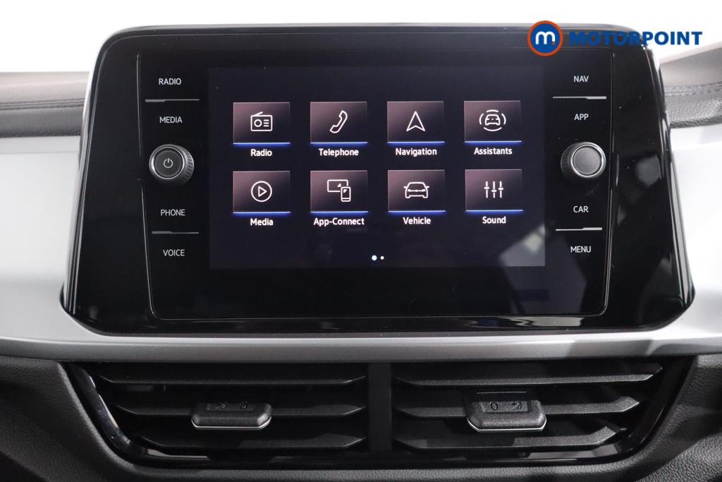 Volkswagen T-Roc Life Automatic Petrol SUV - Stock Number (1542506) - 2nd supplementary image