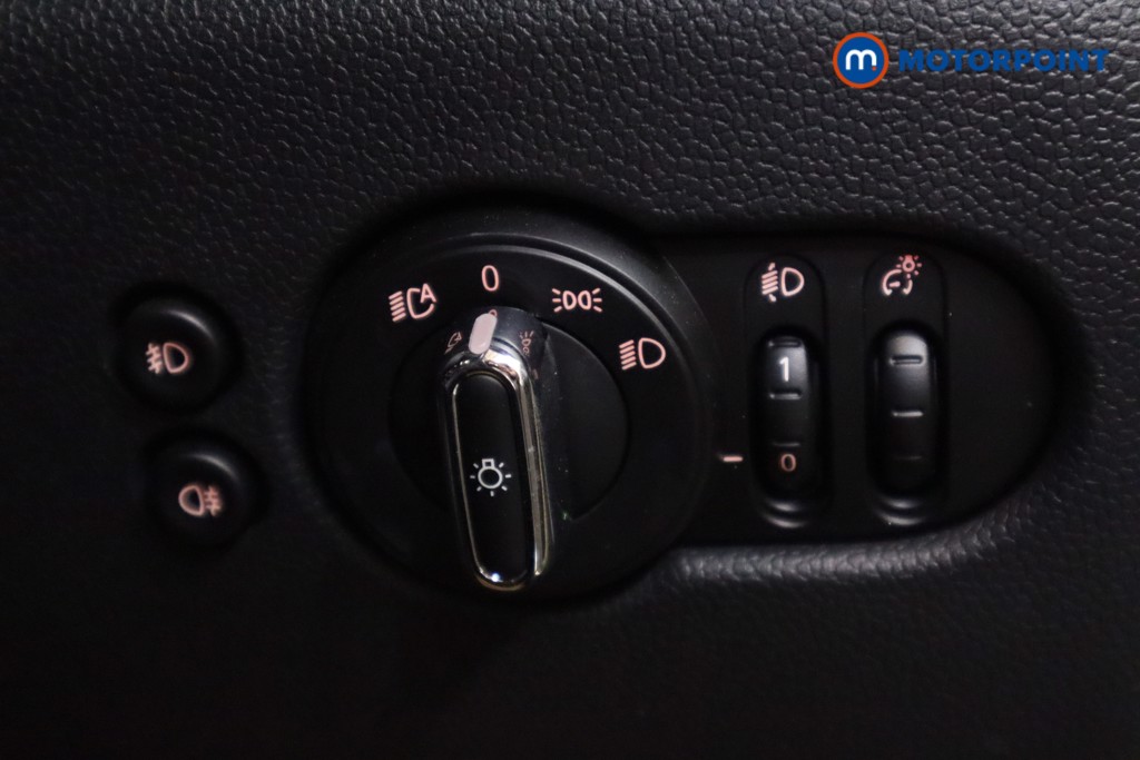 Mini Hatchback Cooper Classic Manual Petrol Hatchback - Stock Number (1542600) - 10th supplementary image