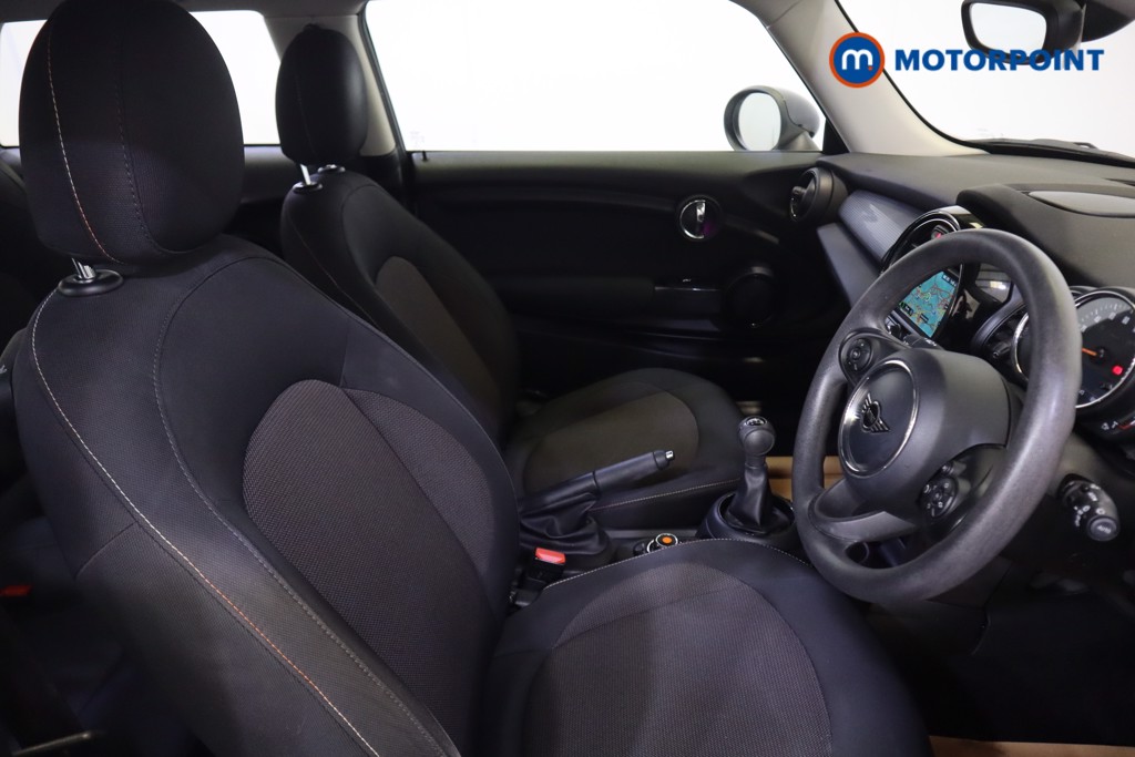 Mini Hatchback Cooper Classic Manual Petrol Hatchback - Stock Number (1542600) - 14th supplementary image