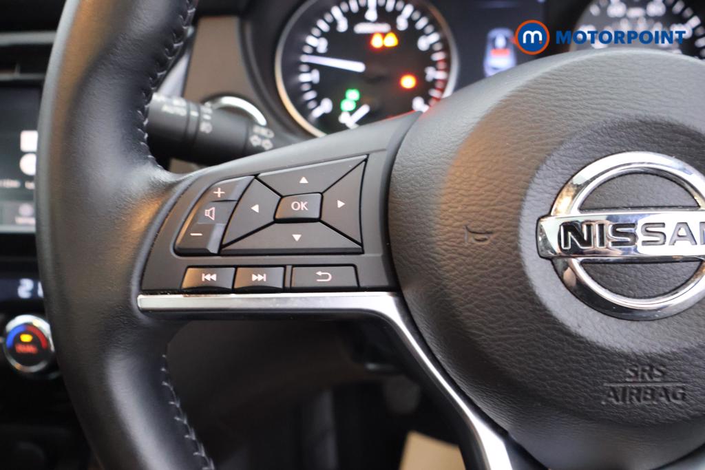 Nissan Qashqai N-Connecta Manual Petrol SUV - Stock Number (1542720) - 2nd supplementary image