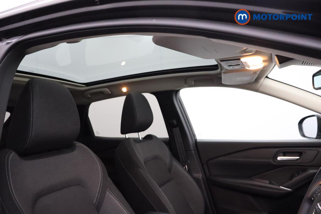 Nissan Qashqai N-Connecta Manual Petrol SUV - Stock Number (1543296) - 12th supplementary image
