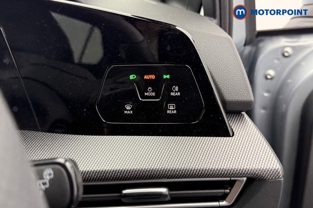 Volkswagen Golf R-Line Manual Petrol Hatchback - Stock Number (1543377) - 14th supplementary image