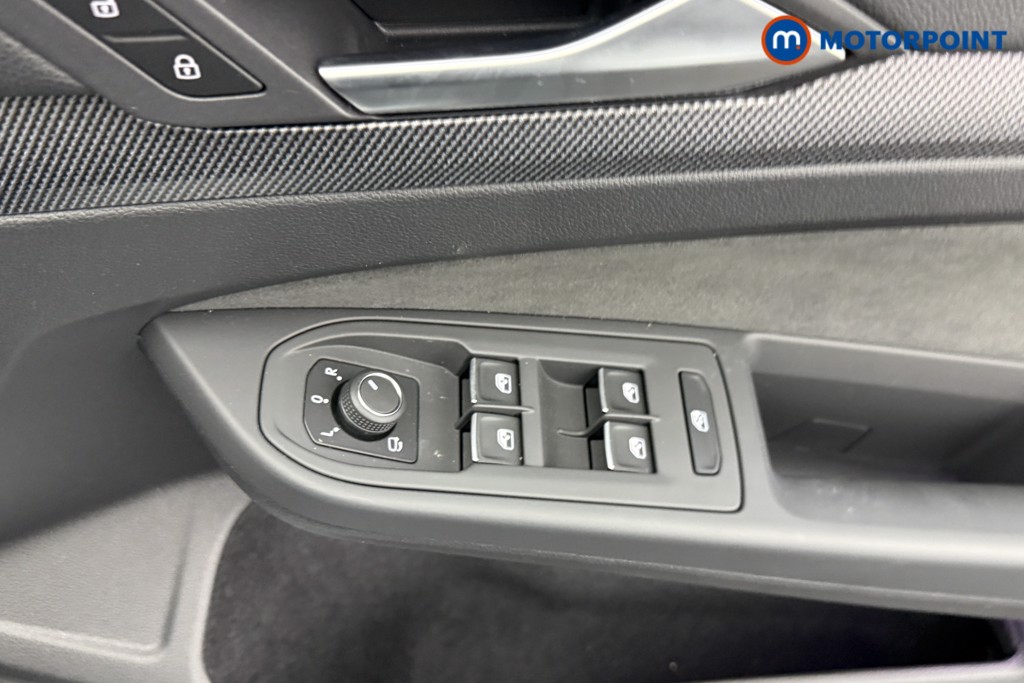 Volkswagen Golf R-Line Manual Petrol Hatchback - Stock Number (1543377) - 15th supplementary image