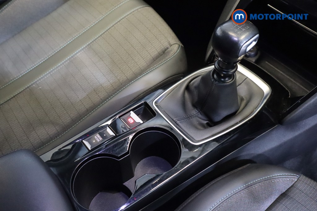 Peugeot 2008 Allure Manual Petrol SUV - Stock Number (1543446) - 3rd supplementary image