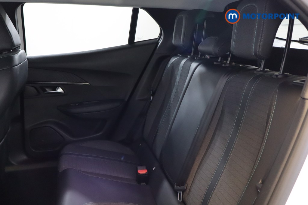 Peugeot 2008 Allure Manual Petrol SUV - Stock Number (1543446) - 9th supplementary image