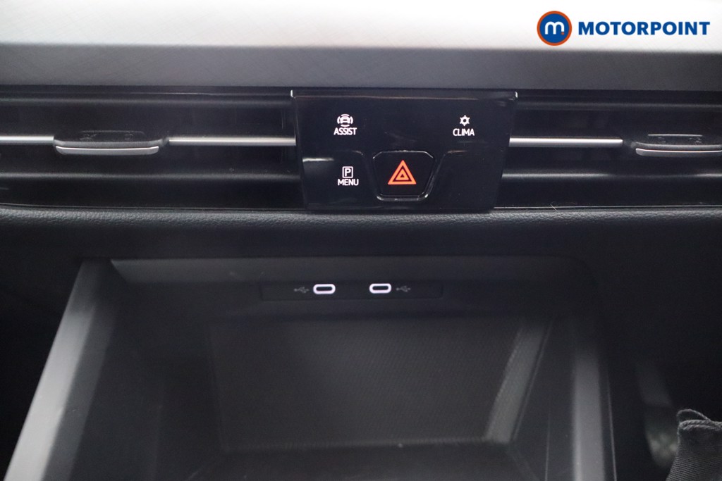 Volkswagen Golf Life Manual Petrol Hatchback - Stock Number (1543776) - 6th supplementary image