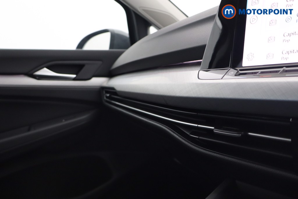 Volkswagen Golf Life Manual Petrol Hatchback - Stock Number (1543776) - 9th supplementary image