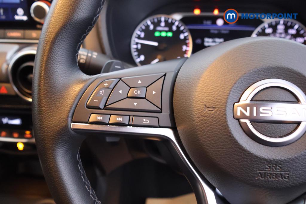 Nissan Juke N-Connecta Automatic Petrol SUV - Stock Number (1544035) - 2nd supplementary image