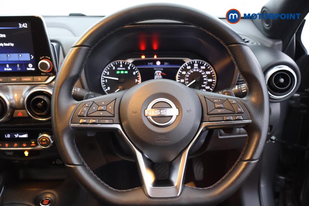 Nissan Juke N-Connecta Automatic Petrol SUV - Stock Number (1544035) - 1st supplementary image