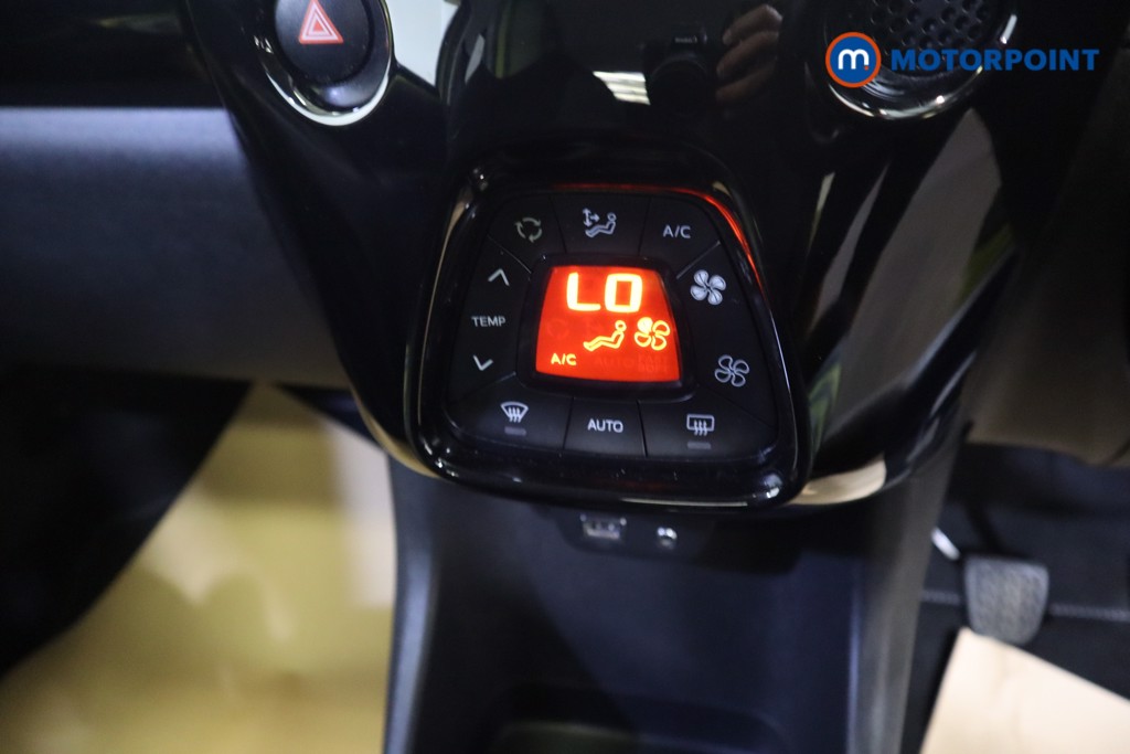 Peugeot 108 Collection Manual Petrol Hatchback - Stock Number (1544189) - 4th supplementary image