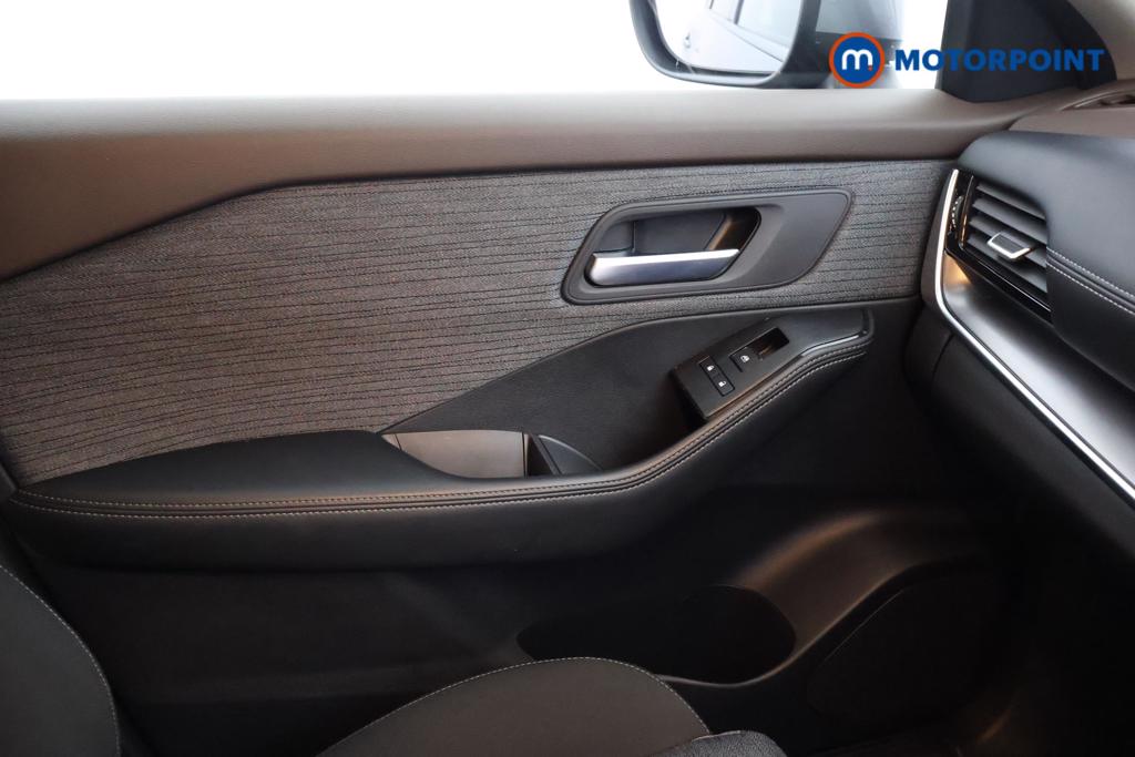 Nissan X-Trail N-Connecta Automatic Petrol-Electric Hybrid SUV - Stock Number (1544426) - 8th supplementary image