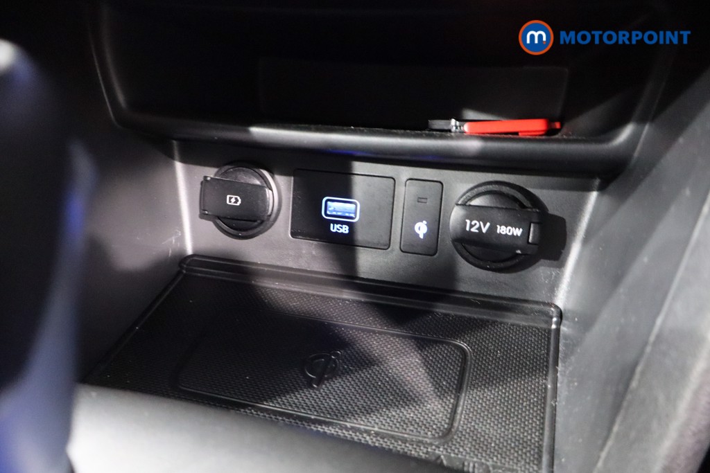 Hyundai Kona Premium Automatic Petrol-Electric Hybrid SUV - Stock Number (1545046) - 17th supplementary image