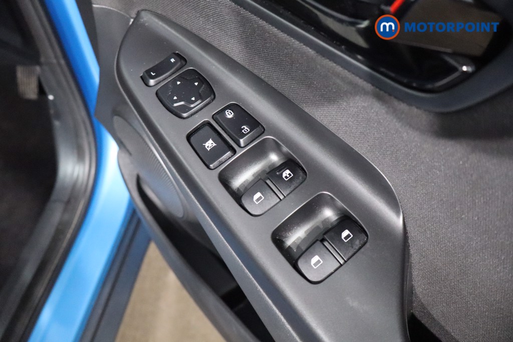 Hyundai Kona Premium Automatic Petrol-Electric Hybrid SUV - Stock Number (1545046) - 23rd supplementary image