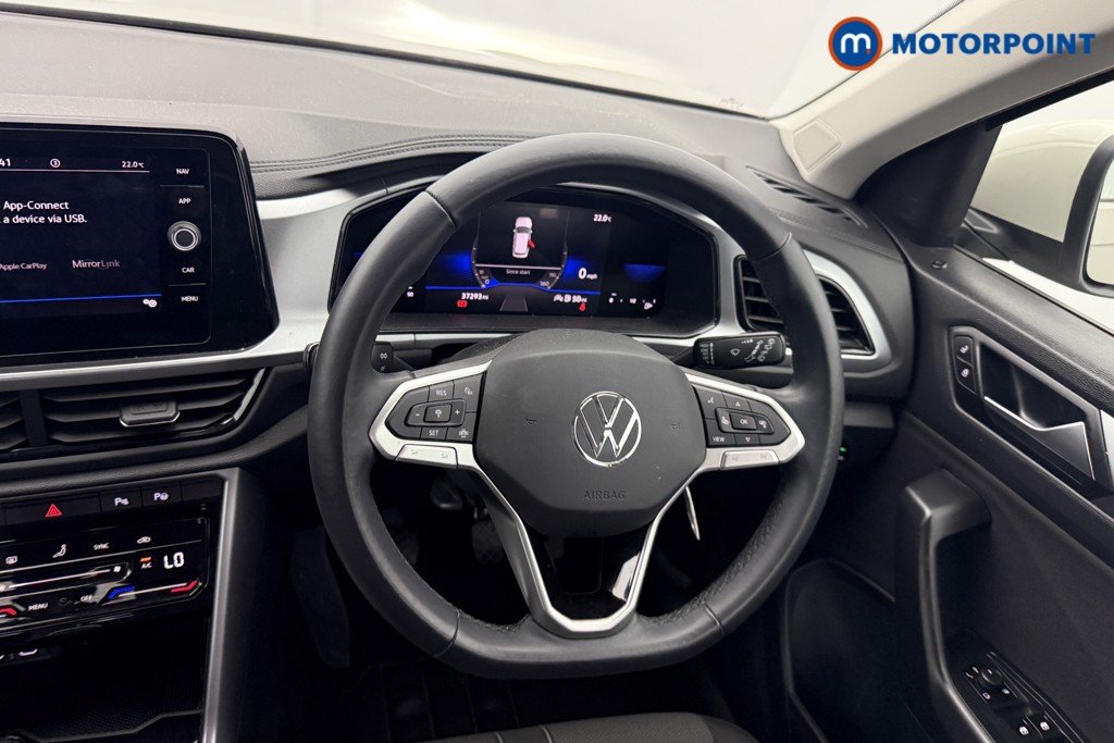 Volkswagen T-Roc Life Manual Petrol SUV - Stock Number (1545161) - 2nd supplementary image