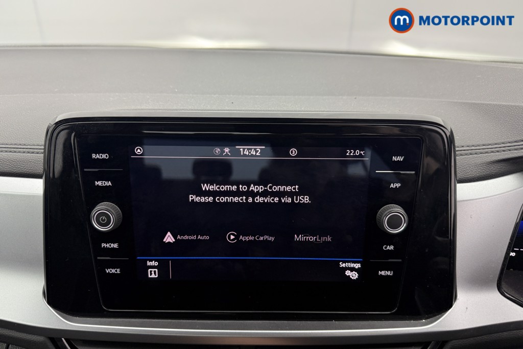 Volkswagen T-Roc Life Manual Petrol SUV - Stock Number (1545161) - 9th supplementary image