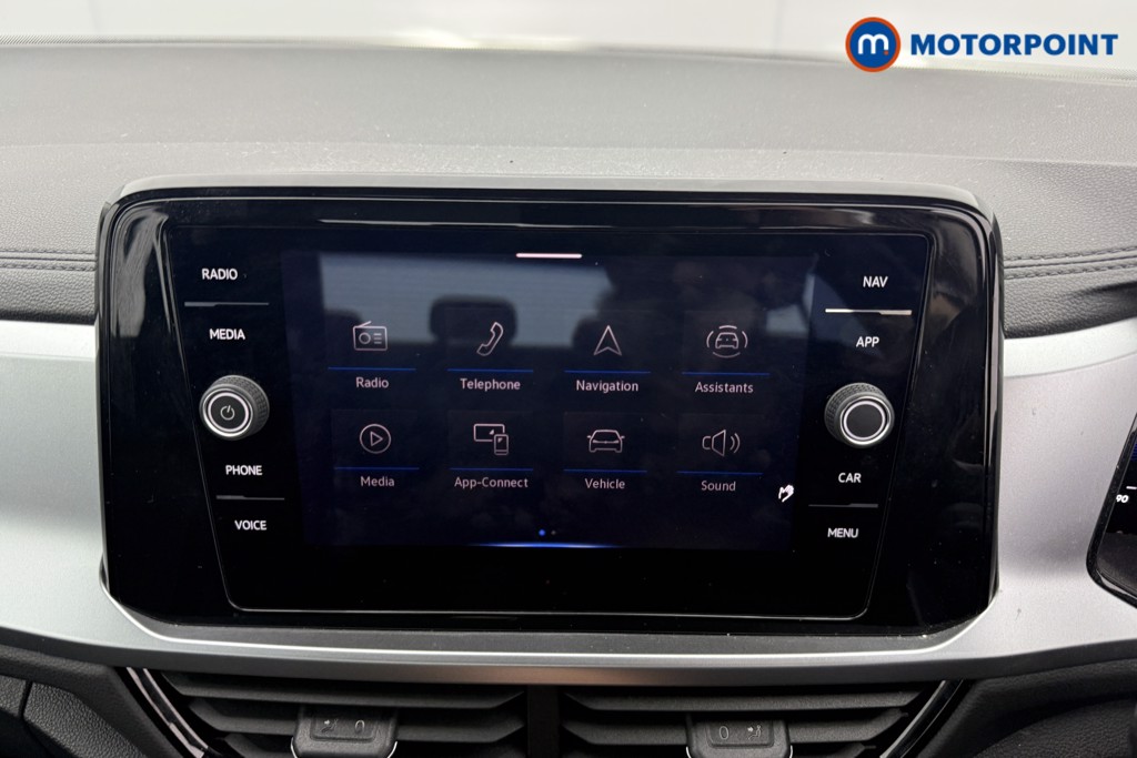 Volkswagen T-Roc Life Manual Petrol SUV - Stock Number (1545161) - 10th supplementary image