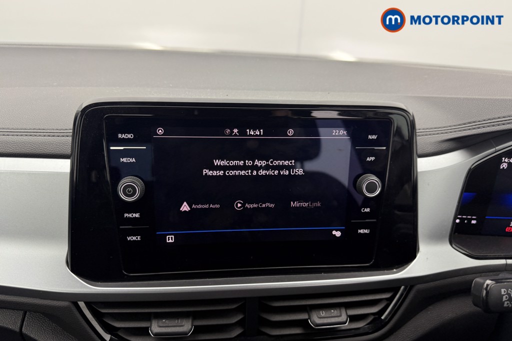 Volkswagen T-Roc Life Manual Petrol SUV - Stock Number (1545161) - 1st supplementary image