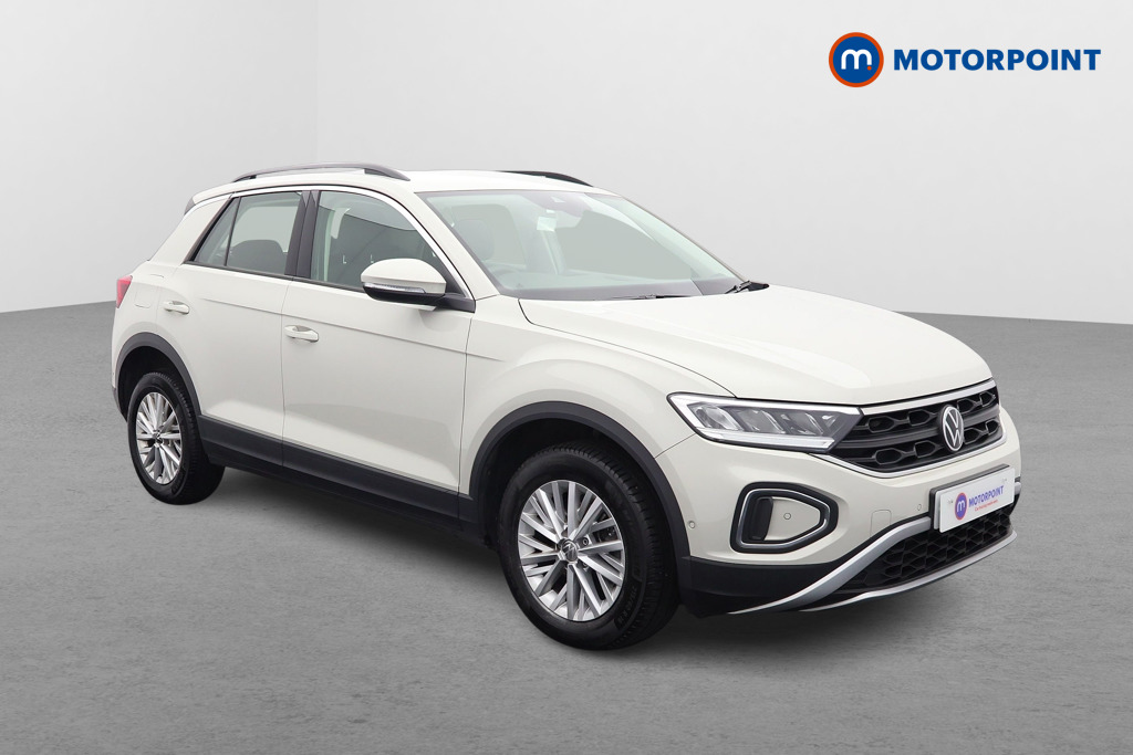 Volkswagen T-Roc Life Manual Petrol SUV - Stock Number (1545161) - Drivers side front corner