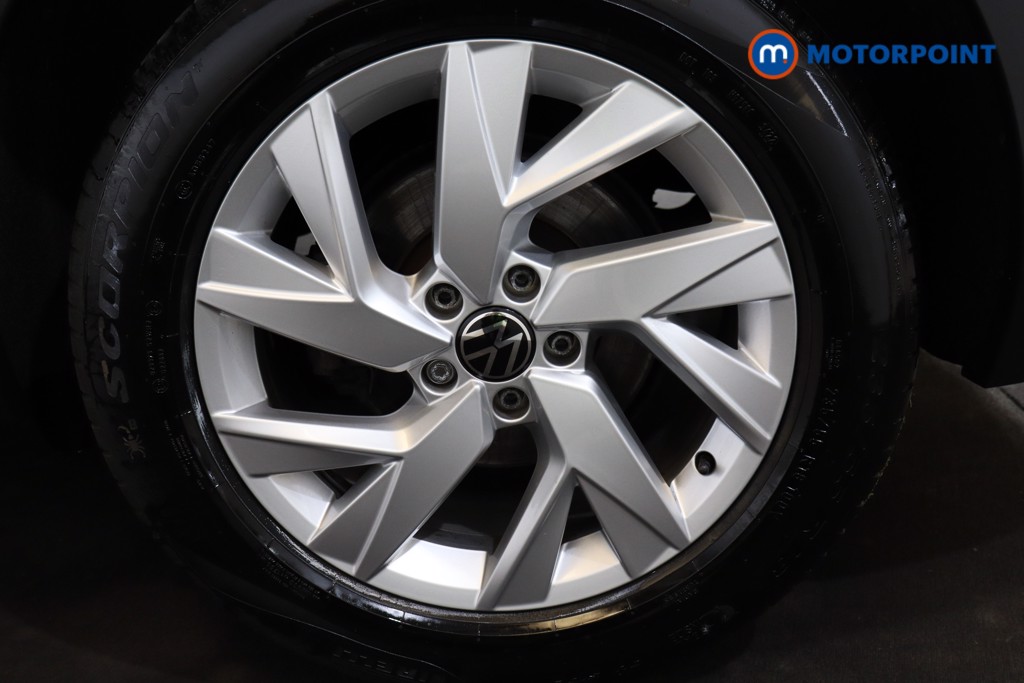 Volkswagen Tiguan Life Manual Diesel SUV - Stock Number (1545202) - 14th supplementary image