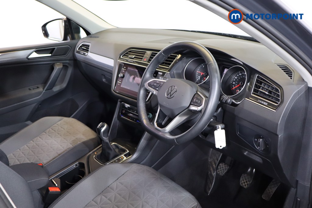 Volkswagen Tiguan Life Manual Diesel SUV - Stock Number (1545202) - 1st supplementary image