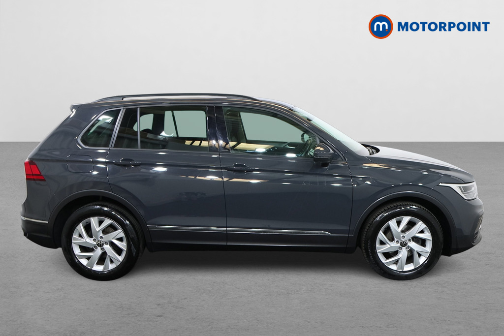 Volkswagen Tiguan Life Manual Diesel SUV - Stock Number (1545202) - Drivers side