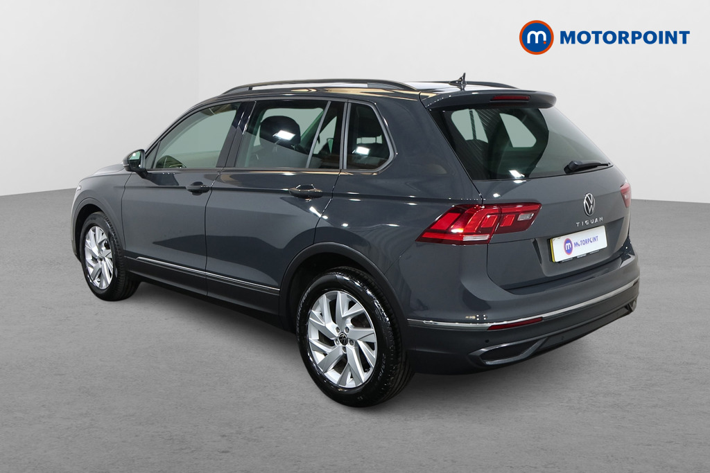 Volkswagen Tiguan Life Manual Diesel SUV - Stock Number (1545202) - Passenger side rear corner