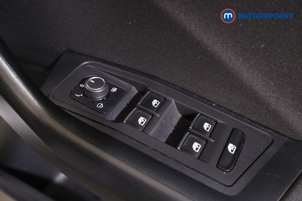 Volkswagen T-Roc Design Manual Diesel SUV - Stock Number (1519965) - 11th supplementary image