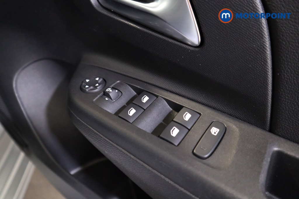 Vauxhall Corsa Elite Edition Manual Petrol Hatchback - Stock Number (1520506) - 10th supplementary image