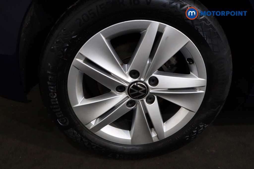 Volkswagen Golf Life Automatic Diesel Hatchback - Stock Number (1527932) - 15th supplementary image