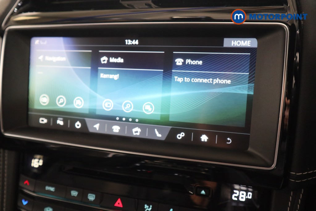 Jaguar F-Pace Chequered Flag Tiptronic Petrol SUV - Stock Number (1528426) - 6th supplementary image