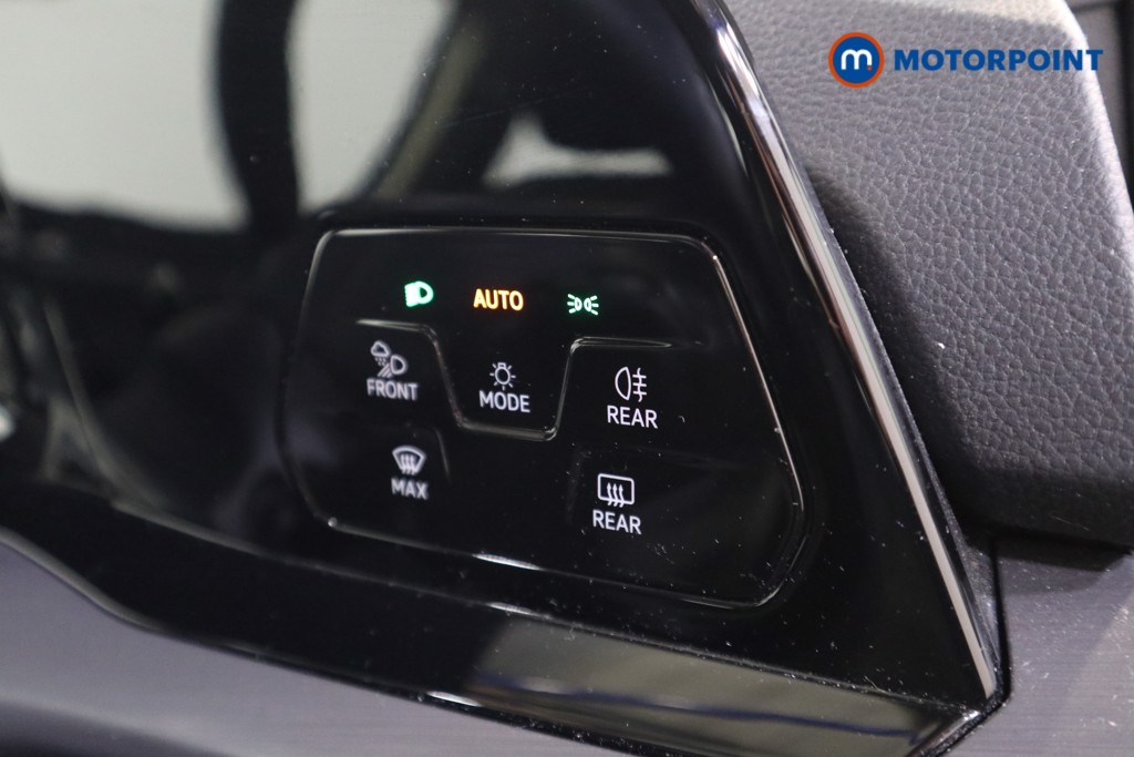 Volkswagen Golf Style Automatic Diesel Hatchback - Stock Number (1530803) - 8th supplementary image