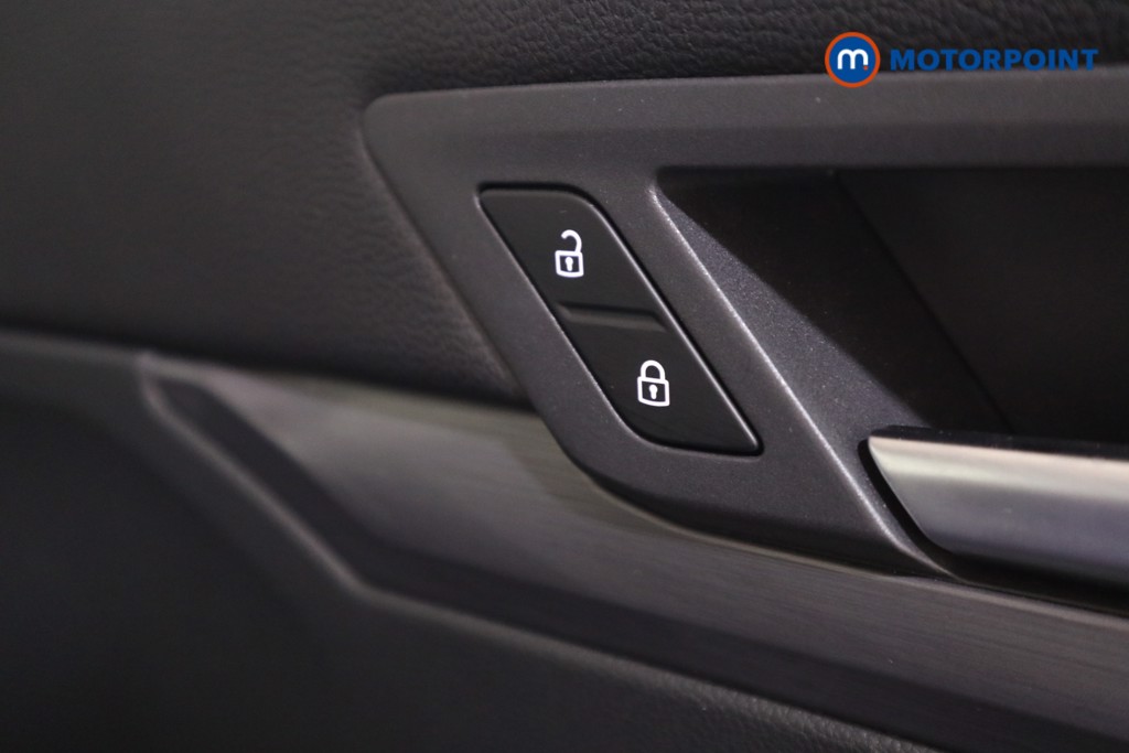 Volkswagen Golf Style Automatic Diesel Hatchback - Stock Number (1530803) - 10th supplementary image
